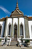 Bangkok Grand Palace, Wat Phra Keow (temple of the Emerald Buddha). The Phra Wiharn Yod. 